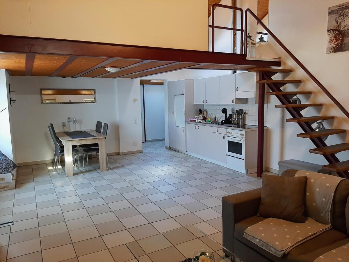 Holidays Homes Il Folletto Quartino Luaran gambar