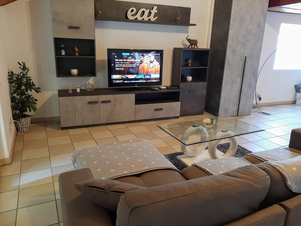 Holidays Homes Il Folletto Quartino Luaran gambar