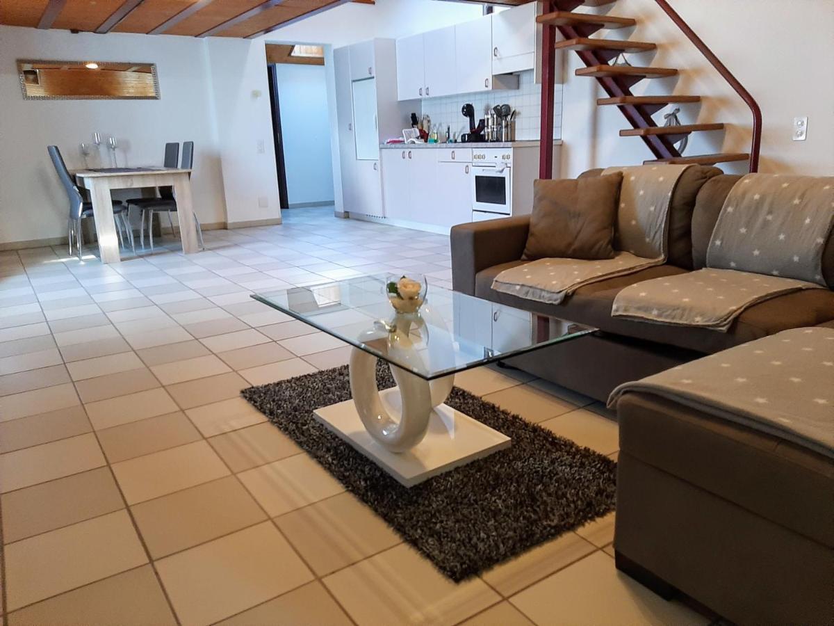 Holidays Homes Il Folletto Quartino Luaran gambar