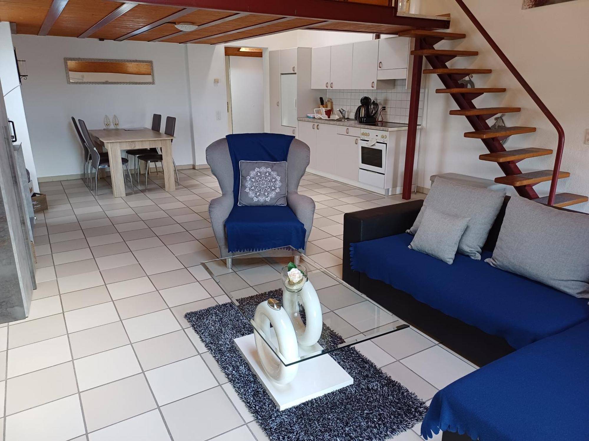 Holidays Homes Il Folletto Quartino Luaran gambar