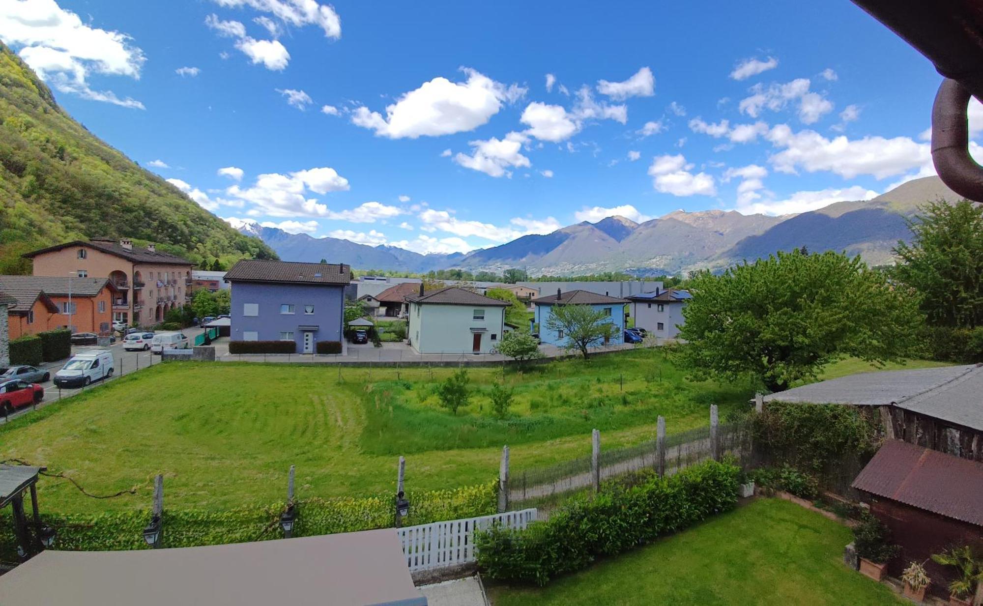 Holidays Homes Il Folletto Quartino Luaran gambar
