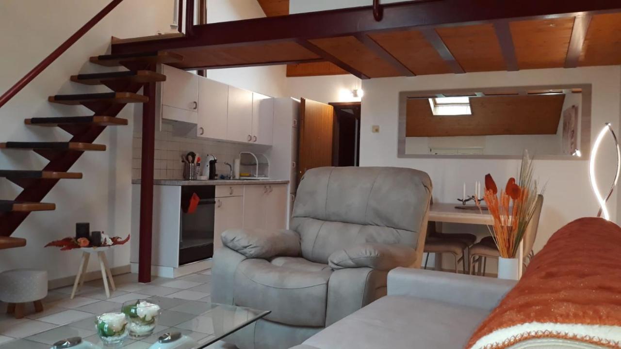 Holidays Homes Il Folletto Quartino Luaran gambar