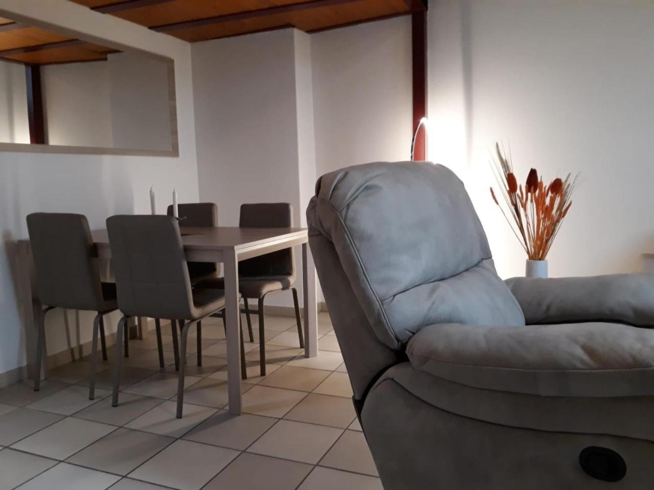 Holidays Homes Il Folletto Quartino Luaran gambar