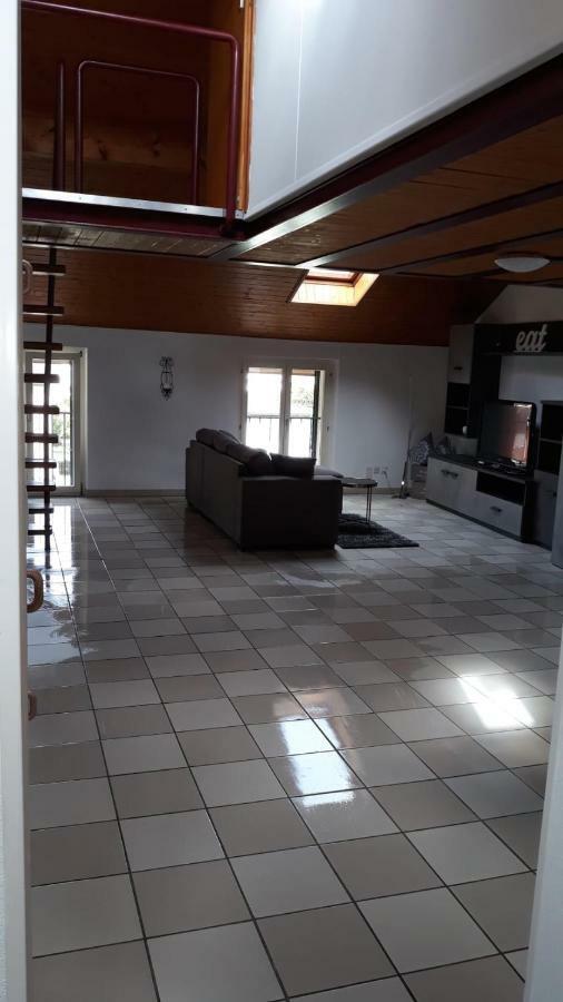 Holidays Homes Il Folletto Quartino Luaran gambar