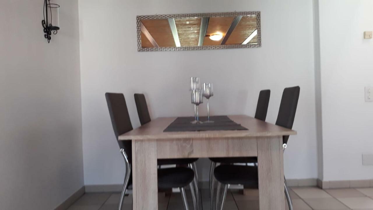 Holidays Homes Il Folletto Quartino Luaran gambar